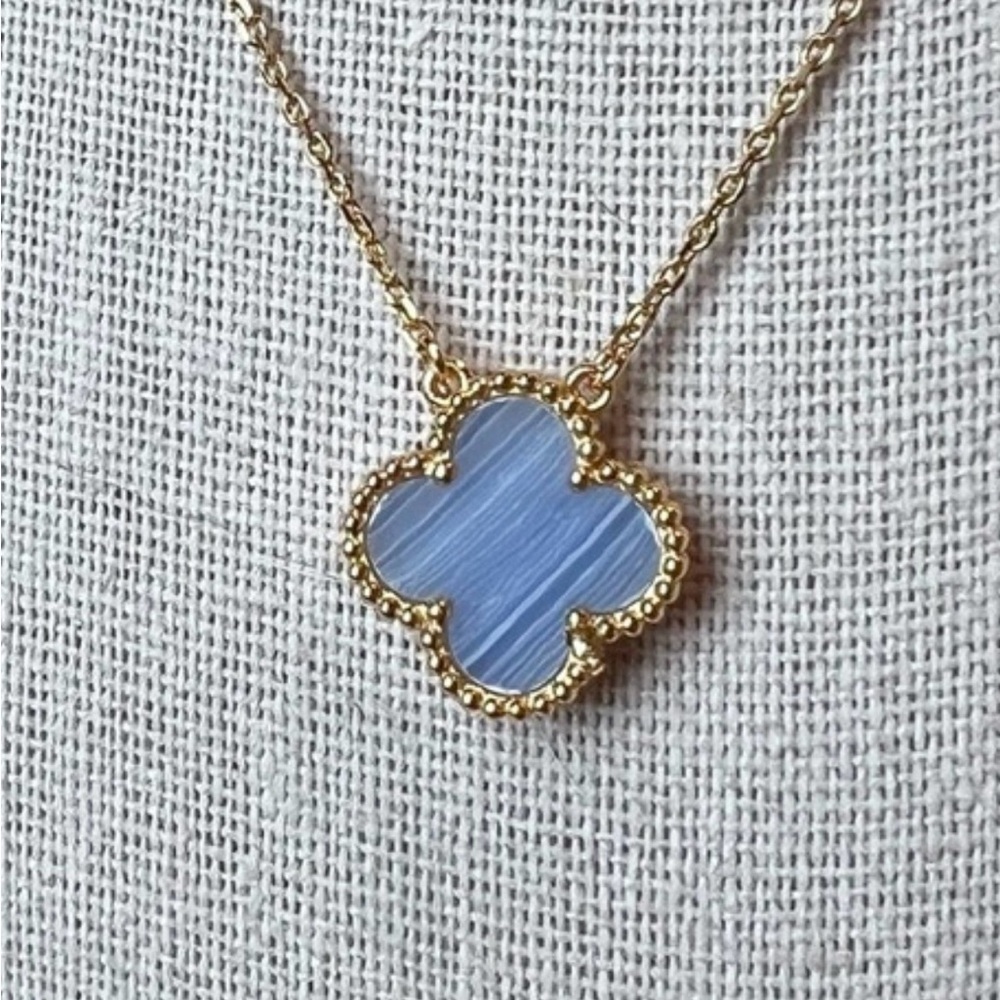 Purple Chalcedony and 18k Gold Clover Necklace